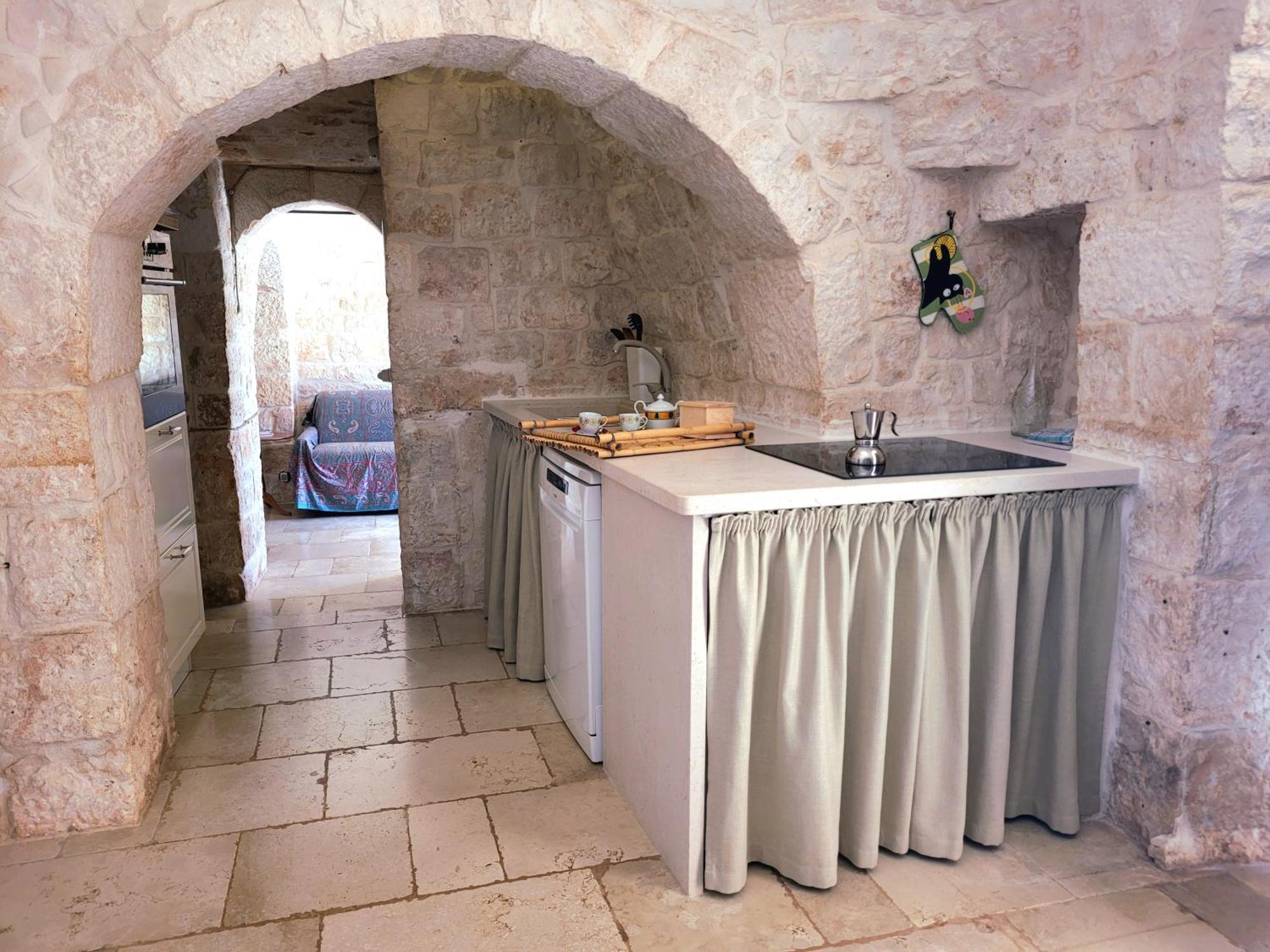 Trullo Bosco Libero Ostuni Villa ภายนอก รูปภาพ